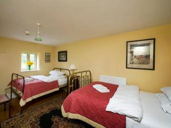 Ballealy Cottage