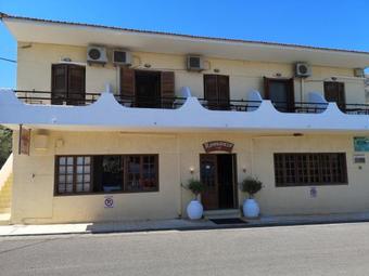 Hotel Romanza Rooms