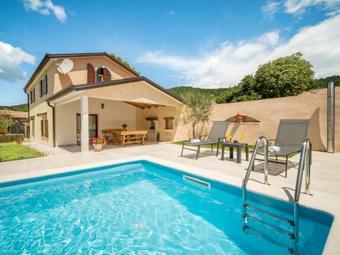 Holiday Home Staraj