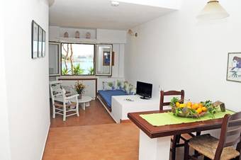 Almiros Sand Apartments