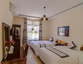 Bed & Breakfast The Moon River Homestay & Villa