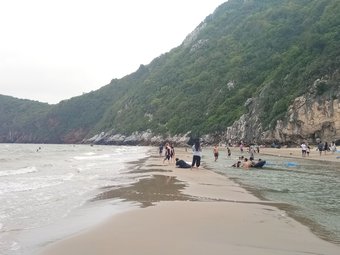 Front Beach Hotel