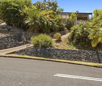 Mcauleys Beach House