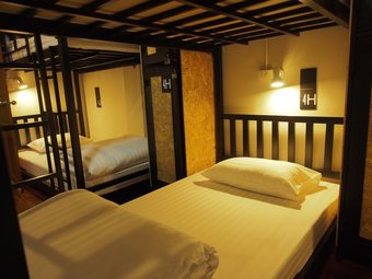 Hostal Eden Walking Street Hostel