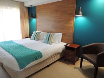 Hotel Charlesworth Bay Beach Resort