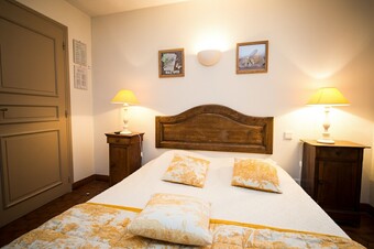 Hotel H�tel de La Halle