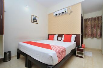 Oyo 2183 Hotel City
