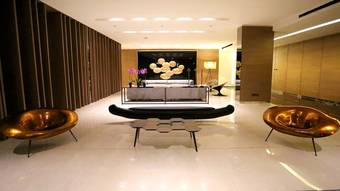 Mist Hotel And Spa By Warwick