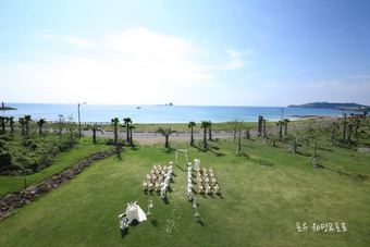 Sun & Moon Resort
