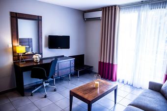 Residencia H�tel R�sidence Les Pins Galants Toulouse-tournefeuille