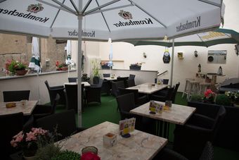 Hotel Pension Dorfsch�nke