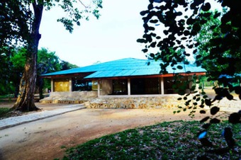 Posada Yala Crocodile Park