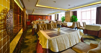Lucky Holiday Hotel