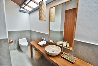 Hotel The Nine Thipthara Klongson Resort