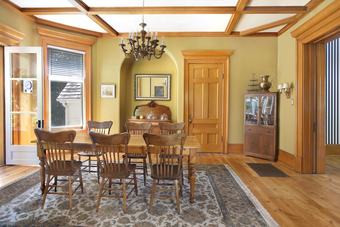 Markdale Manor Bed & Breakfast