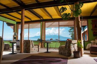 Hotel Y Caba�as Puerto Pilar