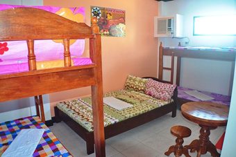 Hostal Mayon Backpackers Hostel