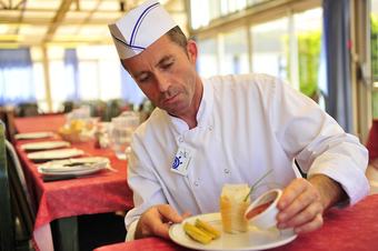 Village De Vacances Le S�n�quet