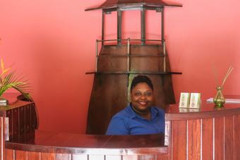 Le Phare Bleu Villa Resort