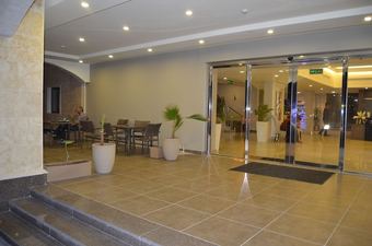 Hotel Blue Sands Triple Tree