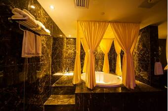 Brightman Theme Hotel