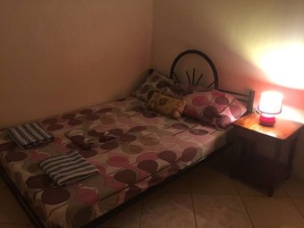 Hostal J & C Guesthouse