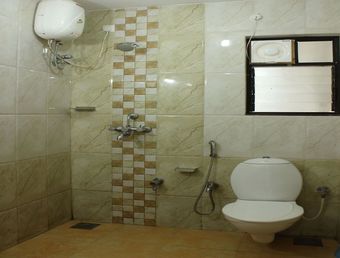 Hotel Oyo 9175 Home Cozy 1 Bhk Near Candolim Beach