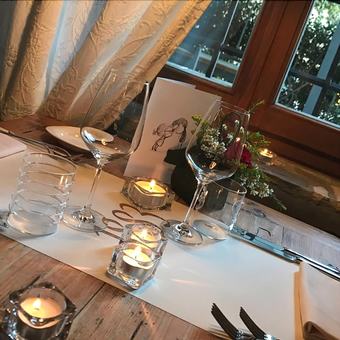 1883 Restaurant & Rooms