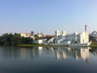 Love Birds Beach Hotel
