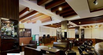 Hotel Ratna Giri Resort