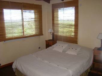 Caba�as Puerto Luna