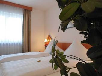 Landhotel Hutzenthaler