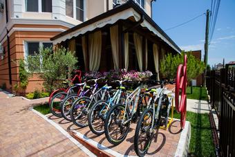 Zhemchug Village Hotel