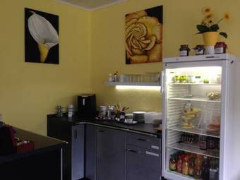 Hostal Pension Blumen-villa