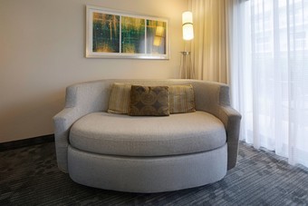 Hotel Courtyard By Marriott Atlanta Windy Hill/ballpark