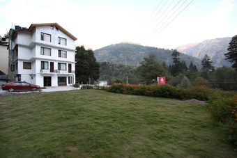 Oyo 10109 Hotel River Regency