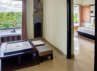 Hotel Corbett Solitaire