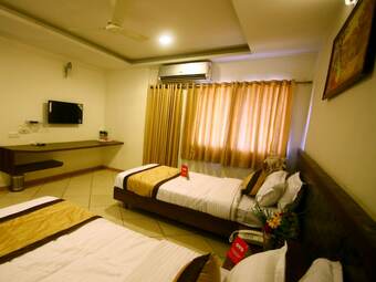 Oyo 10943 Hotel Plus Corporate