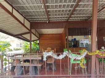 Hotel Baanrai Klai Laos Resort