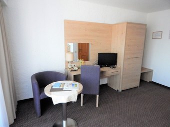 Land Gut Hotel Zum Alten Forsthaus