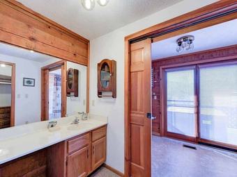 Cabana Alpine Windsong 2 Bedroom Home With Gas Fireplace