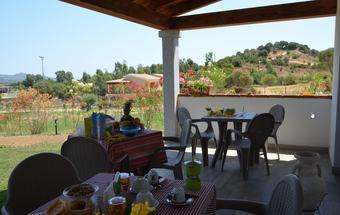 Bed & Breakfast Oasi Sardama
