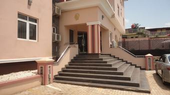 Caesar's Court Hotel And Suites