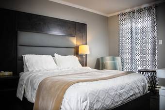 Motel Newfound Inn & Suites