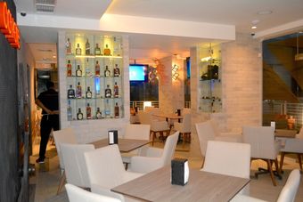 Hotel Ducassi Suites Rooftop Pool Beach Club & Spa