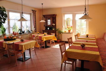 Hostal Landhaus Warndtwald