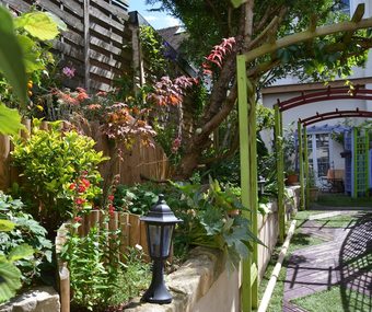 Hostal Ch�teaux Demeures H�tels Le Cheval Noir