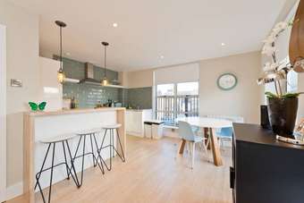 2 Bedroom Rooftop Apartment In Temple Bar Sleeps 6