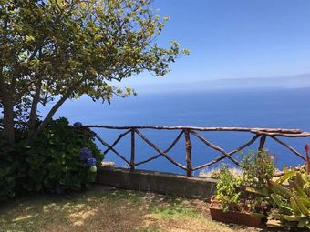 House With 2 Bedrooms In Faj� Da Ovelha, With Wonderful Sea View, Terrace And Wifi - 2 Km From The Beach