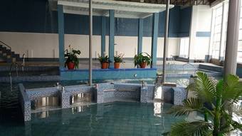 Hotel Regal Plaza Drive-inn